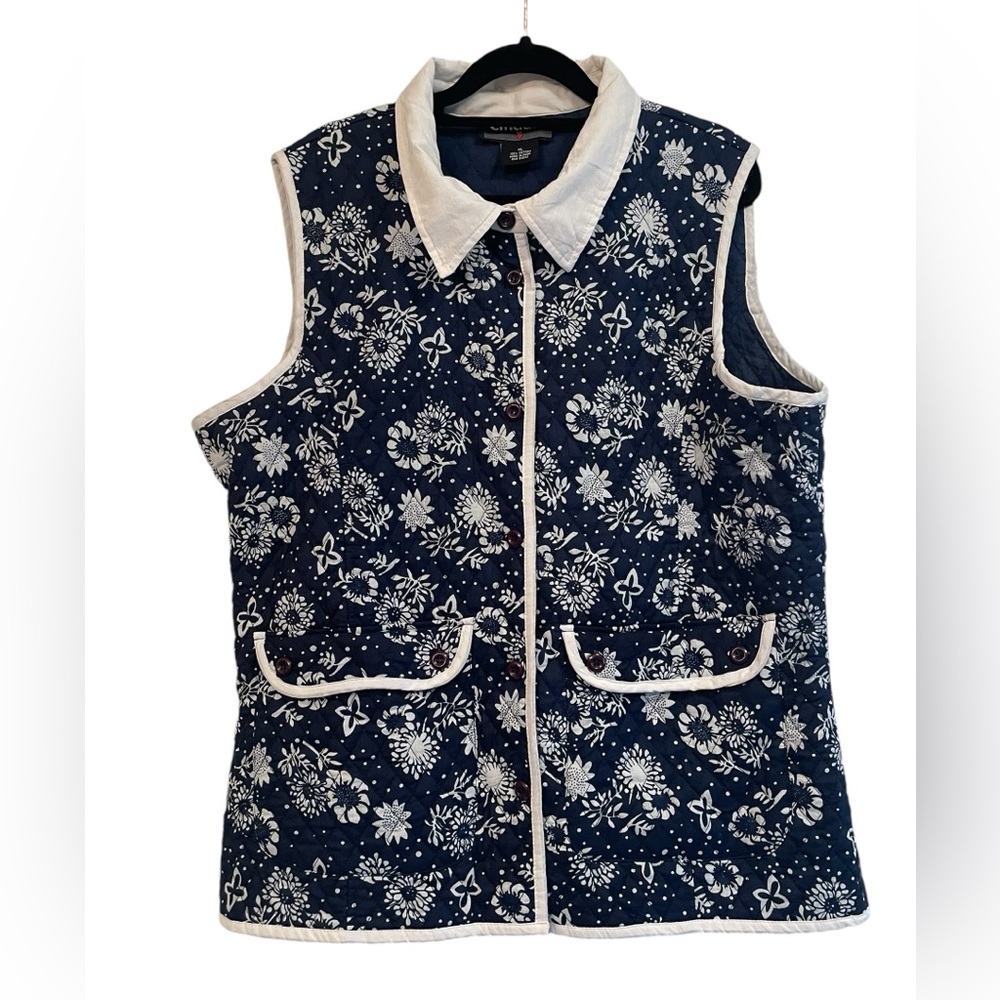 Citicraze woman’s quilted vest, blue and white‎ floral size XL